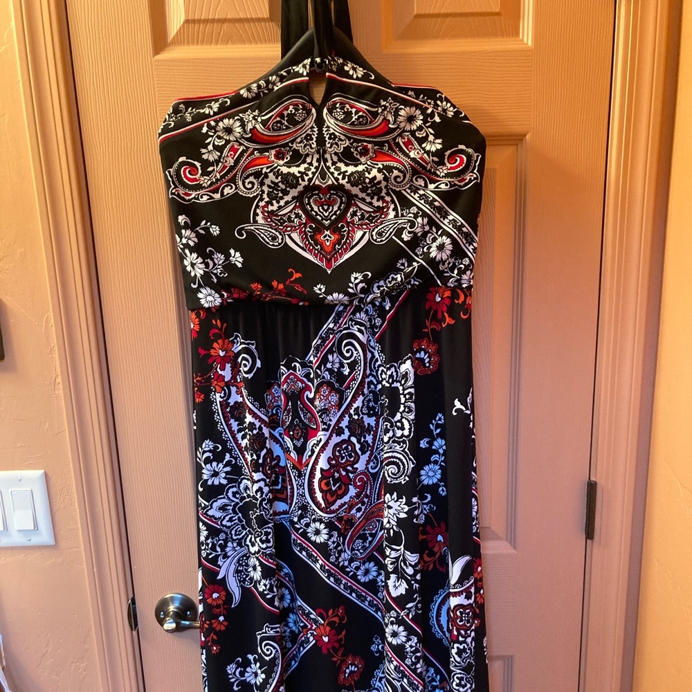 White House Black Market halter dress with tie around neck.